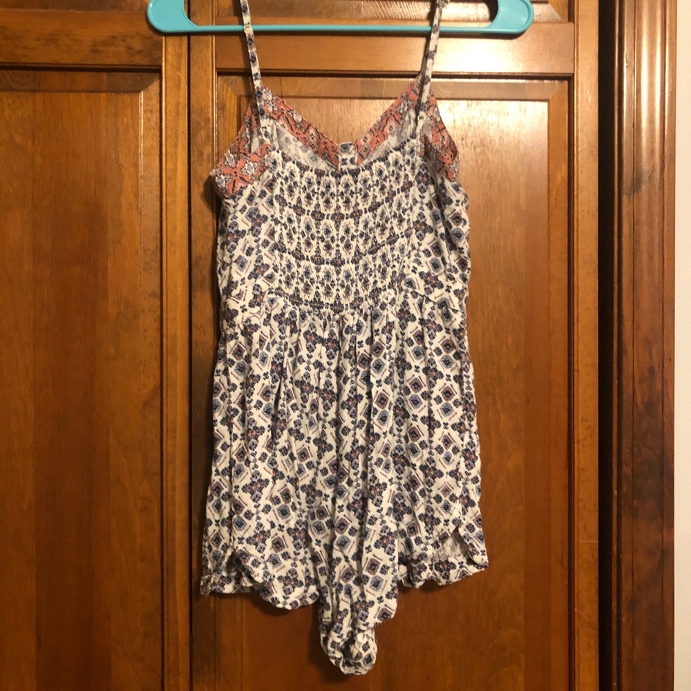 American Eagle Pattern Romper Size XS - Picture 5 of 7